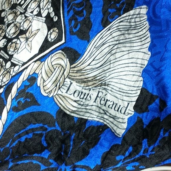 Mardi Gras print scarf Louis Feraud - Picture 3 of 8